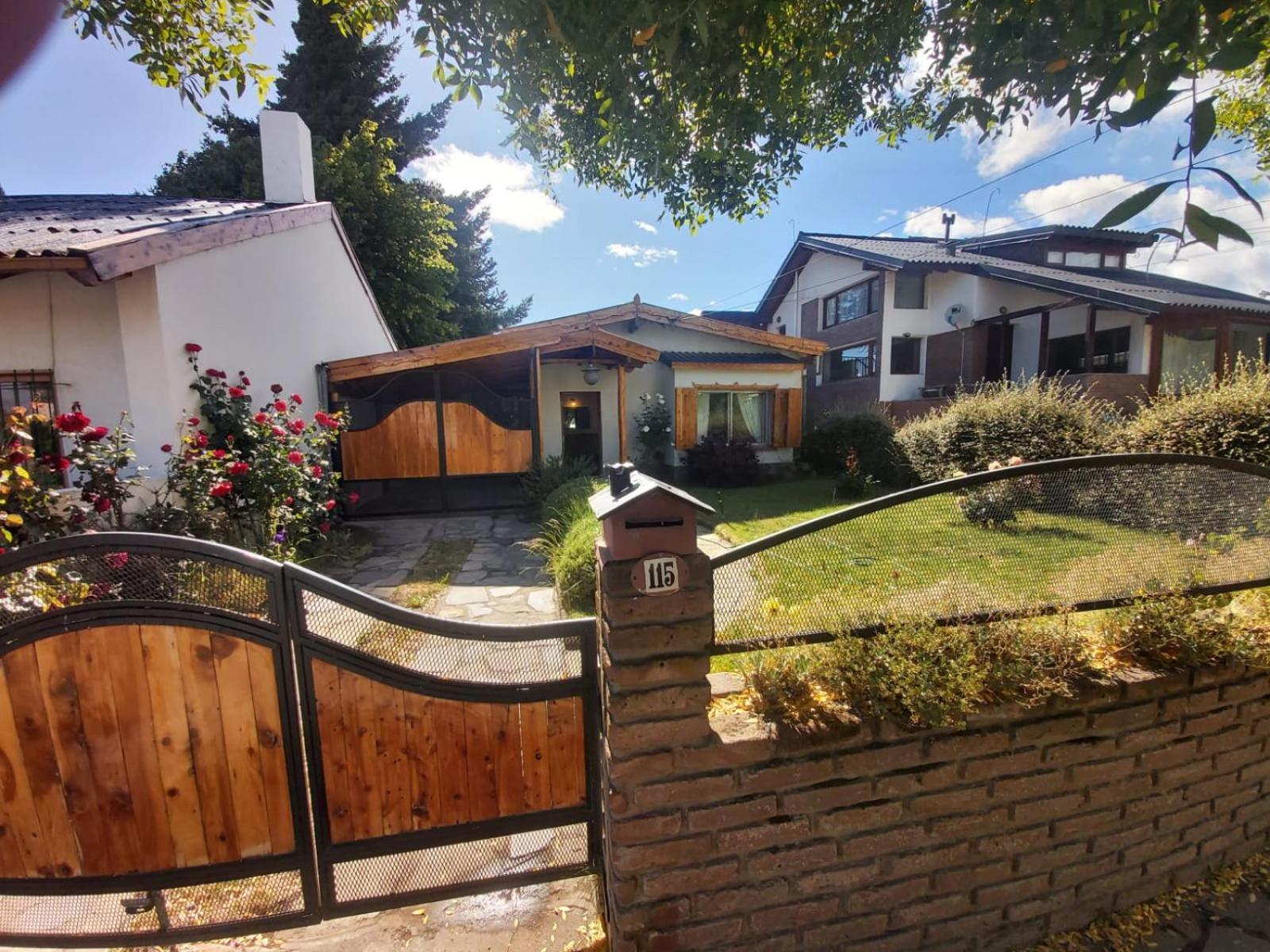 Casa Kika Nireco * San Carlos de Bariloche